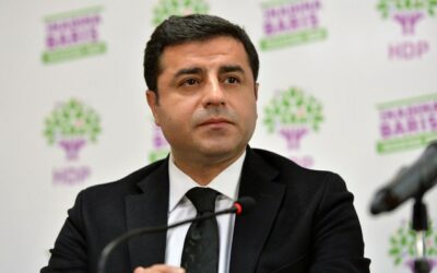 Het Europees Hof voor de Rechten van de Mens roept Turkije op om Selahattin Demirtas onmiddellijk vrij te laten
